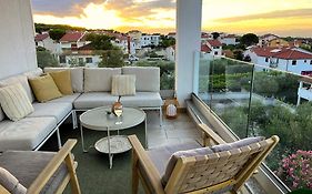Apartment Manda